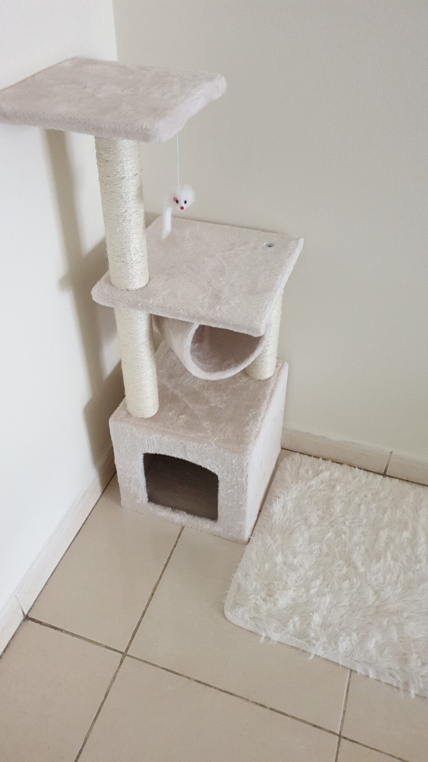Cat tree